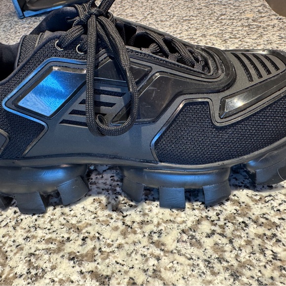 9.5 Black PRADA CLOUDBUST TECHNICAL SNEAKERS
100% Authentic - Picture 16 of 16